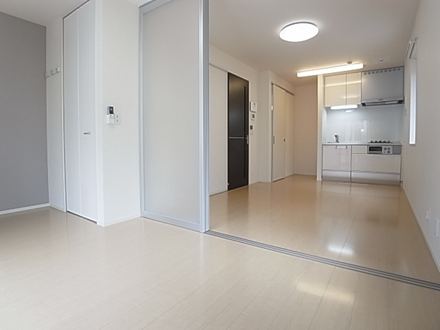 神戸市須磨区須磨寺町１丁目のアパートの居間・リビング|リビング