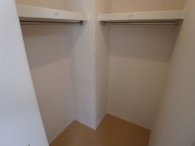 神戸市須磨区須磨寺町１丁目のアパートの収納|ウォークインクローゼット
