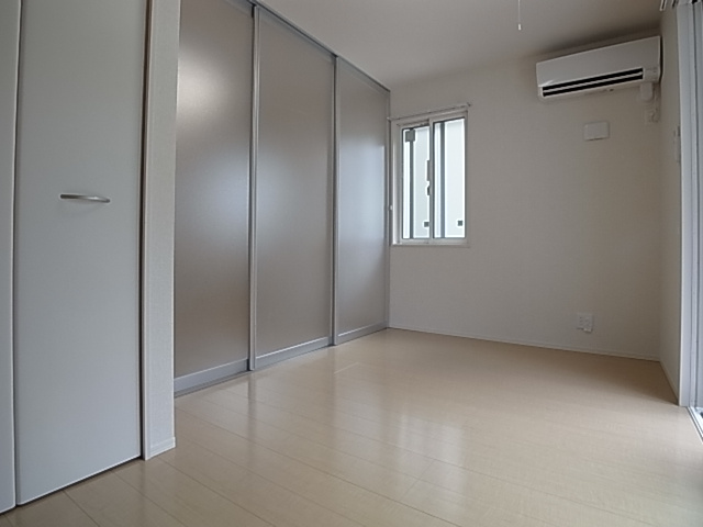 神戸市須磨区須磨寺町１丁目のアパートの内装|洋室