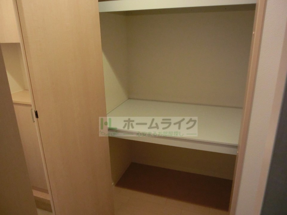 シャーメゾン若江本町の収納