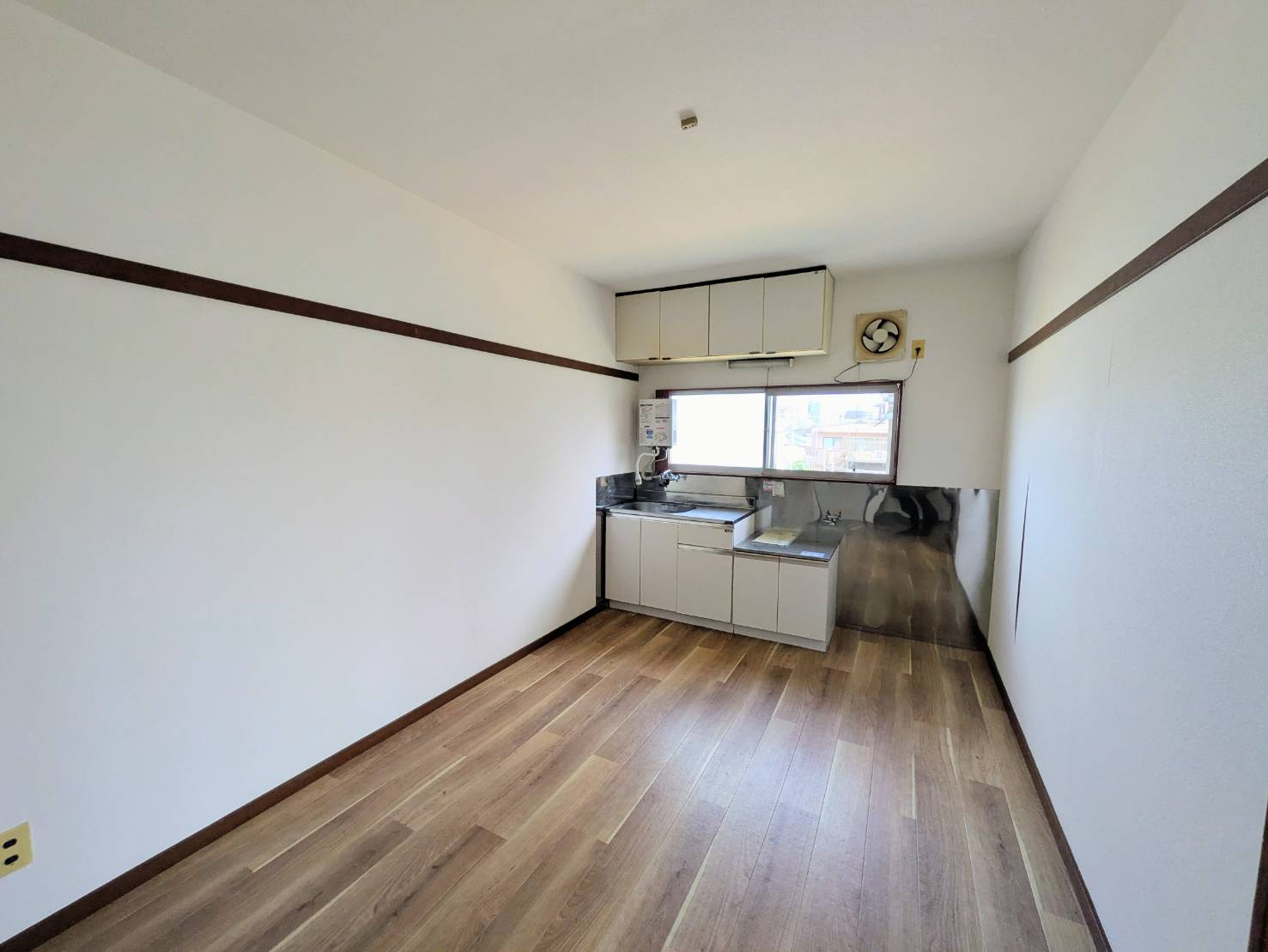 中央マンションの居間・リビング