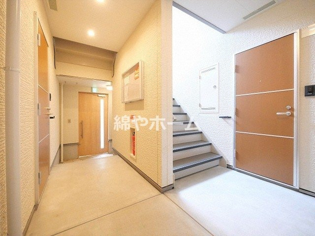 フジパレス深江橋西のロビー|毎日通るロビーはこのようになっています
