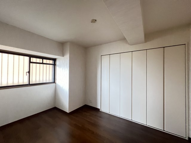 ダイアパレス大和八木3階の寝室|洋室5.6帖