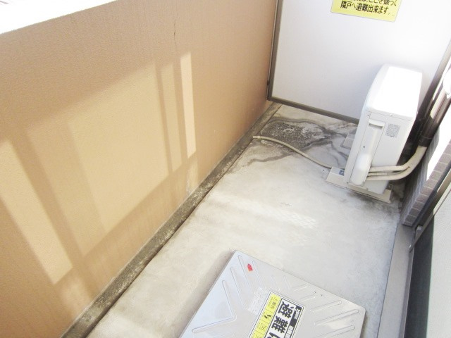 アルファコート川口元郷のバルコニー|別号室の参考写真です。