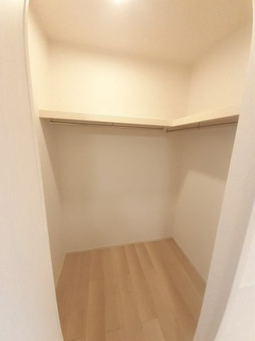 トレスプエンテ　Ⅱの収納|ウォークインクローゼットなので収納豊富です★