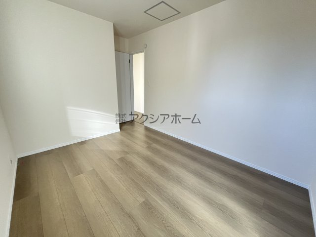 所沢市若狭4丁目・全3棟　新築一戸建　A号棟　～IDS工法～の子供部屋|中央洋室6帖