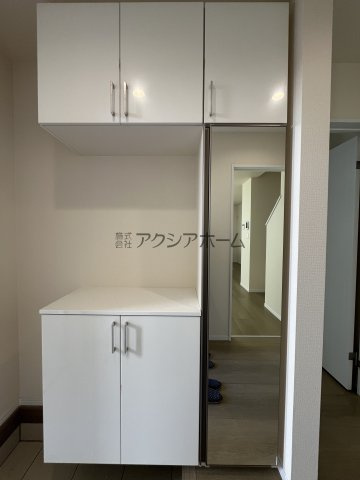 所沢市若狭4丁目・全3棟　新築一戸建　A号棟　～IDS工法～の玄関