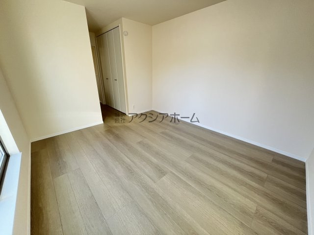 所沢市若狭4丁目・全3棟　新築一戸建　A号棟　～IDS工法～の寝室|洋室8帖