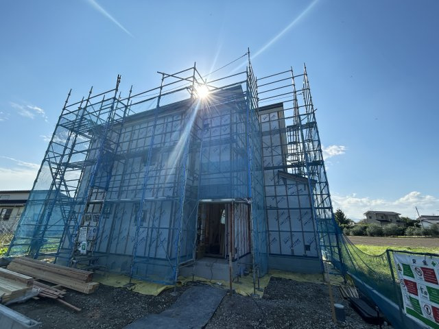 新築　藤岡市下栗須第1期　LIGNAGE　4号棟の外観|現地写真　2025年11月完成予定！類似物件のご内覧等、お気軽にお問合せください♪　							
