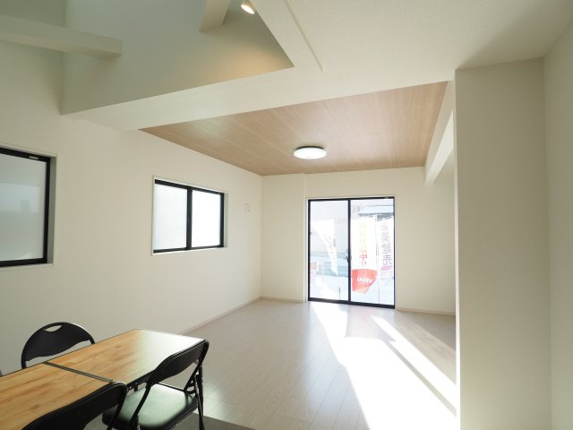 【居間・リビング】 | Erde　宮代３期　５号棟 | ★内覧予約で新米4kg★