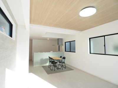 【居間・リビング】 | Erde　宮代３期　５号棟 | ★内覧予約で新米4kg★