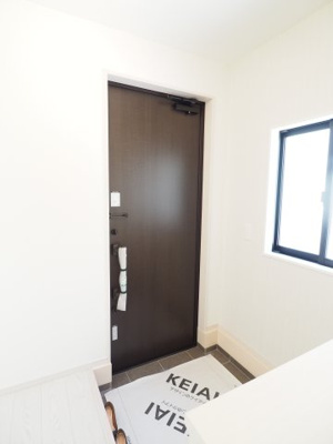 【玄関】 | Erde　宮代３期　５号棟 | ★内覧予約で新米4kg★