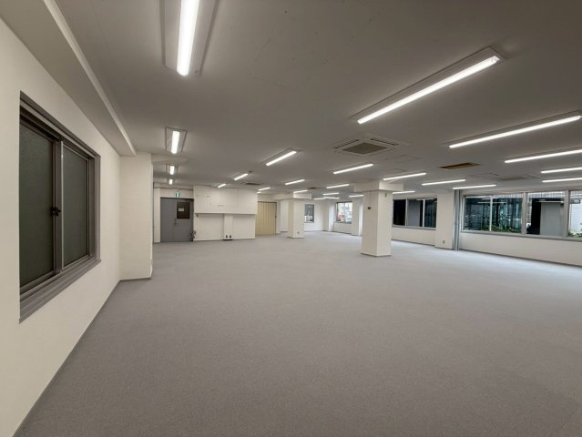 見真ビル　2Fの内装|※イメージ（他フロアの写真となります。）