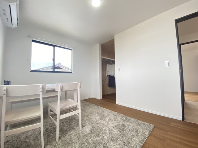 【洋室】 | 東区戸島西1丁目