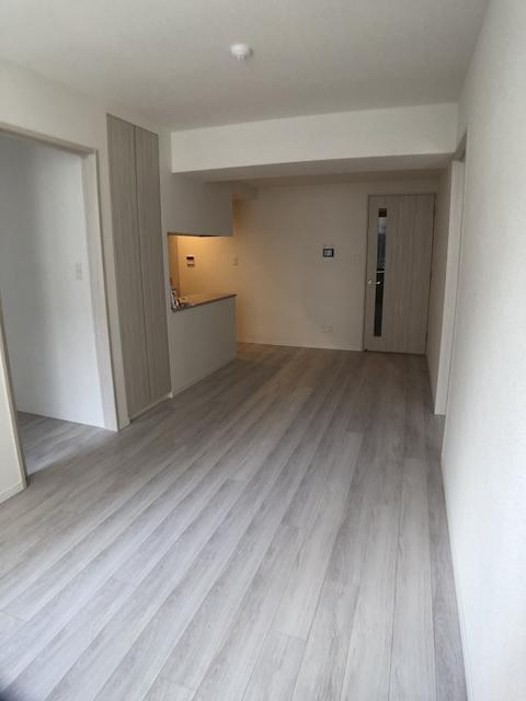 プレジール入谷の居間・リビング