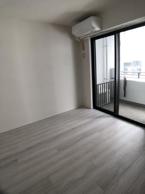 プレジール入谷の寝室