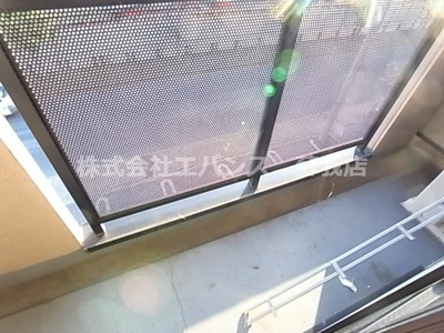 【バルコニー】 | インペリアルA | お洗濯にも便利なバルコニー付き