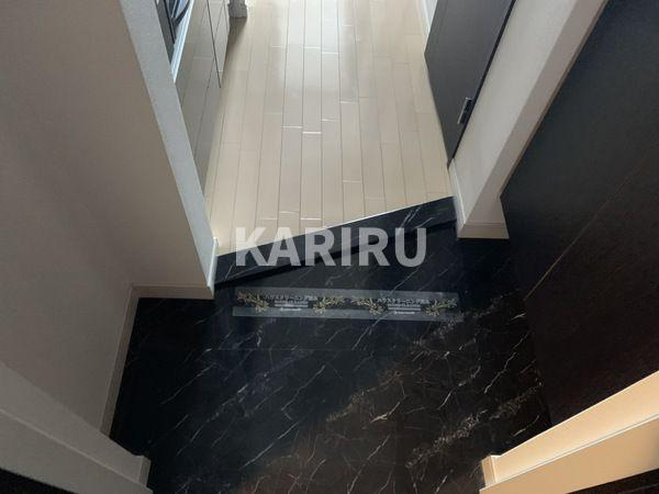 クレアート北大阪レヴァンテの玄関