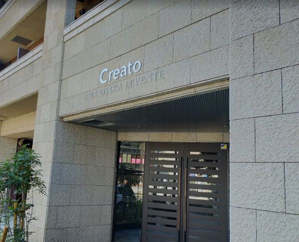 クレアート北大阪レヴァンテのエントランス