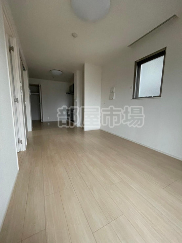 モン　エール　西日暮里の居間・リビング