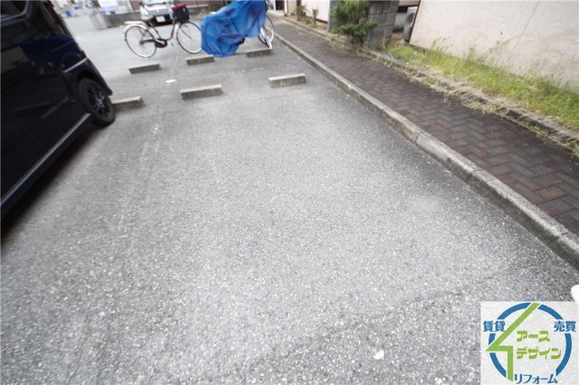 チェスナットの駐車場