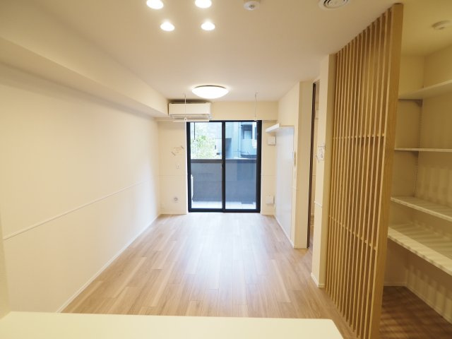 【居間・リビング】 | オカバ世田谷深沢ヘーベルメゾン | 奥行きがあり、レイアウトしやすく暮らしやすいLDK。床暖房完備♪