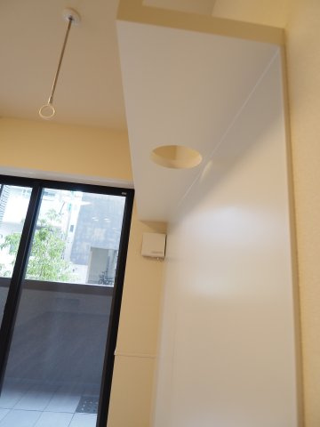 【内装】 | オカバ世田谷深沢ヘーベルメゾン | 壁を活かして猫ちゃんの空間づくり。ネコカベ設置対応！