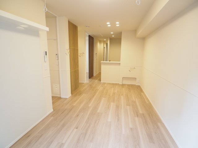 【居間・リビング】 | オカバ世田谷深沢ヘーベルメゾン | お部屋に目が届きやすいカウンターキッチン仕様。