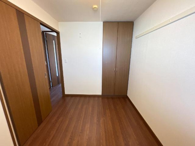 【内装】 | ミストラル | 洋室