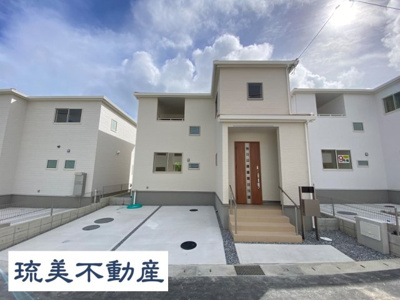 【外観】 | 八重瀬町具志頭（全11棟）10号棟 | 10号棟　並列駐車2台完備♪