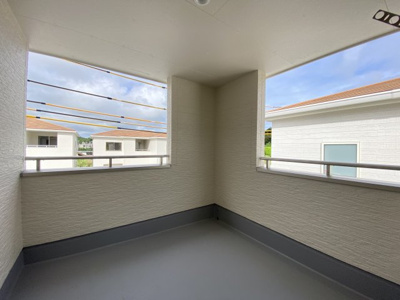 【バルコニー】 | 八重瀬町具志頭（全11棟）10号棟 | 10号棟　インナーバルコニー♪