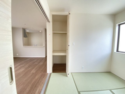 【和室】 | 八重瀬町具志頭（全11棟）10号棟 | 10号棟　和室4.5帖＋収納付き♪