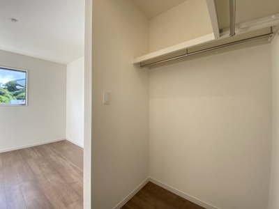 【収納】 | 八重瀬町具志頭（全11棟）10号棟 | 10号棟　洋室5.5帖＋WIC付き♪