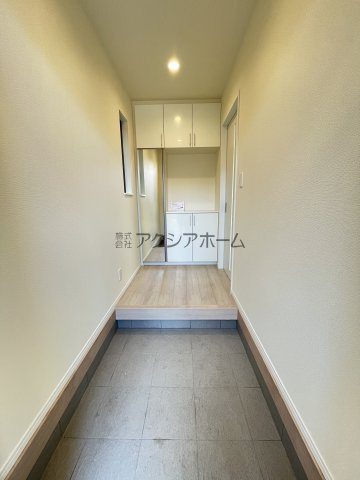 所沢市若狭4丁目・全3棟　新築一戸建　B号棟　～IDS工法～の玄関