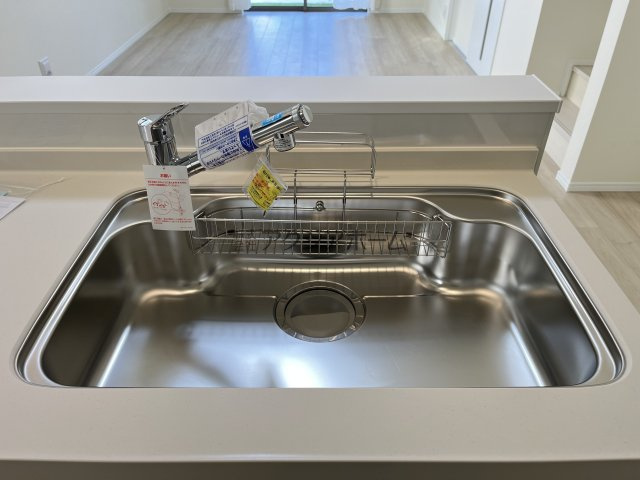 所沢市若狭4丁目・全3棟　新築一戸建　B号棟　～IDS工法～の設備|浄水器一体型水栓付シンク