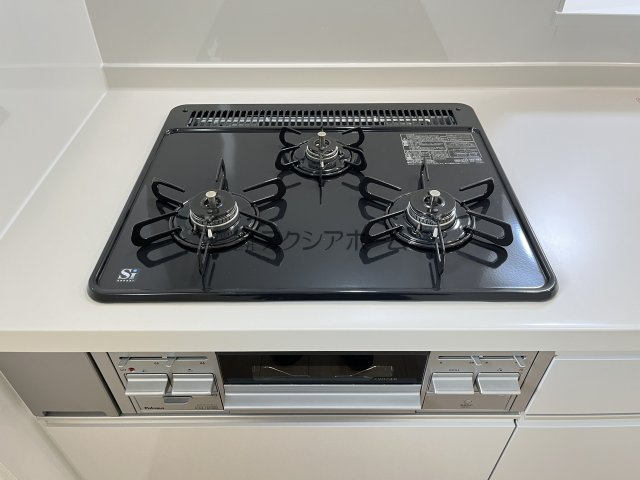 所沢市若狭4丁目・全3棟　新築一戸建　B号棟　～IDS工法～の設備|3口ガスコンロ