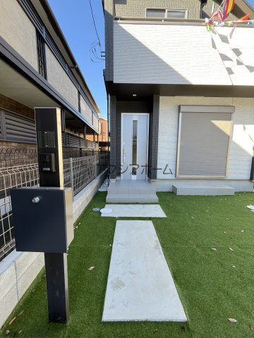 所沢市若狭4丁目・全3棟　新築一戸建　B号棟　～IDS工法～の玄関