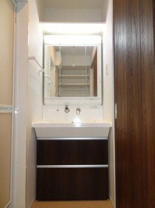 カナン　クロエ　門前仲町の独立洗面台