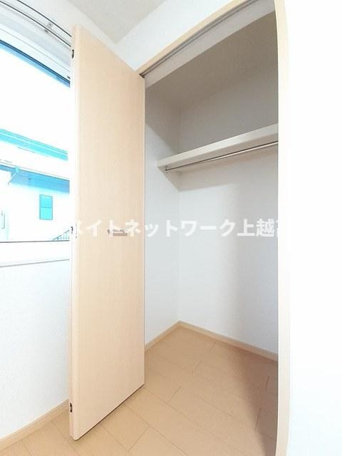 キャンディタフトの収納|クローゼット