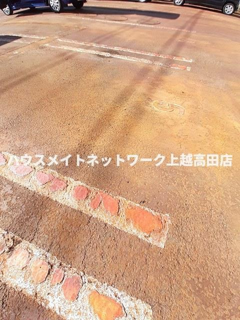 キャンディタフトの駐車場|消雪付駐車場