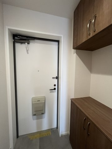 ガーデンハイツ藤が丘の玄関