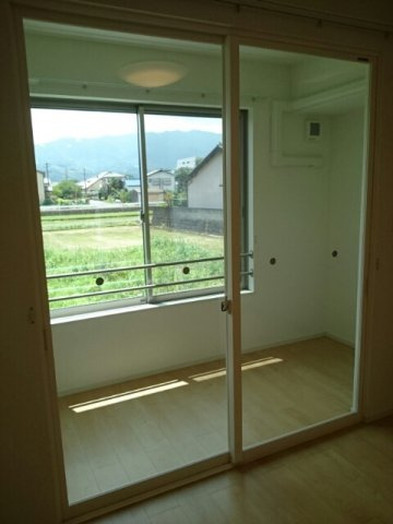 ソラーレ吉井Ⅱのバルコニー|陽当たり良好なサンルームです♪