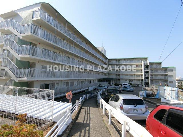 朝霧マンション A棟の外観