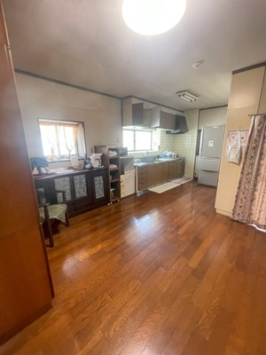 広川町一條貸家の居間・リビング|居間です