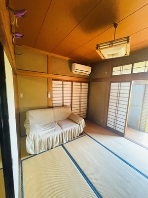 広川町一條貸家の和室|日本らしい落ち着いた雰囲気の和室です