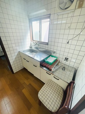 広川町一條貸家のキッチン|お料理しやすいキッチンです