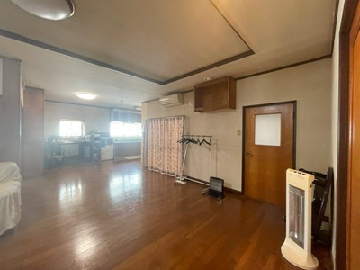 広川町一條貸家の居間・リビング|居間です