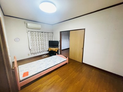 広川町一條貸家の洋室|きれいな洋室です