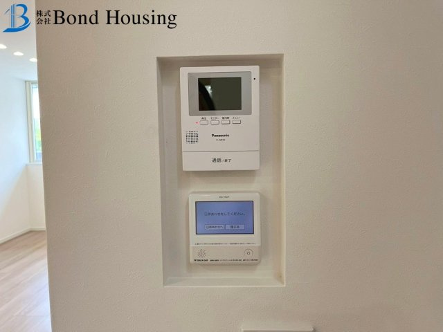 駐車並列2台　耐震等級3　西区学園東町７丁目 2号棟　新築戸建の防犯設備