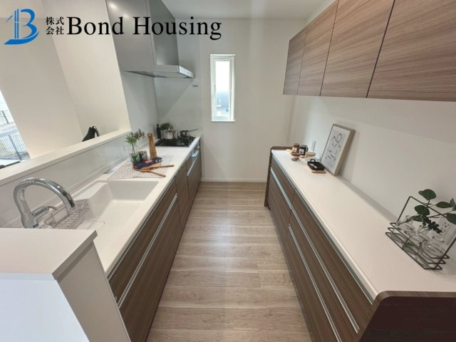 「太陽光パネル搭載」「断熱等級6」青山台 限定1棟のキッチン